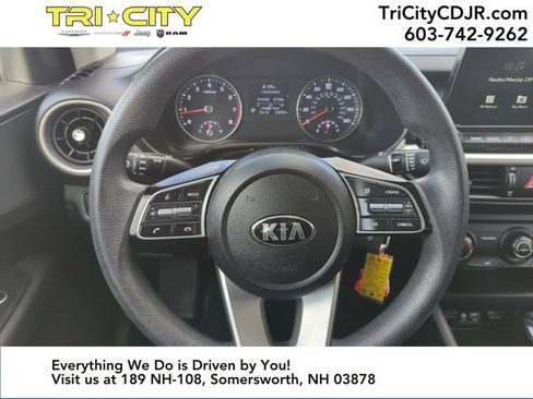 Used 2021 Kia Forte LXS image 19