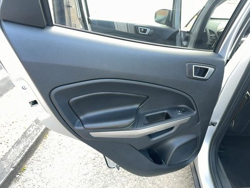 Used 2021 Ford EcoSport Titanium image 14