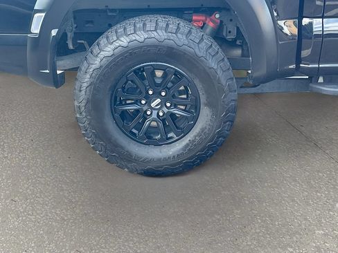 Used 2025 Ford F150 Raptor AWD/4WD image 32