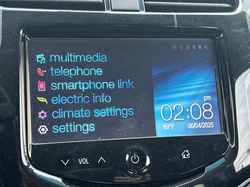 Used 2015 Chevrolet Spark LT image 22