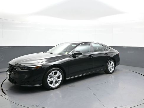 Certified 2024 Honda Accord LX image 10