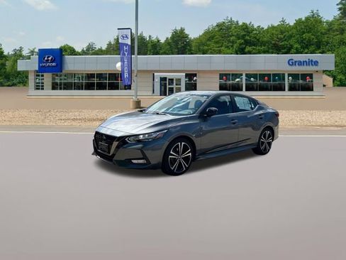 Used 2022 Nissan Sentra SR FWD image 3