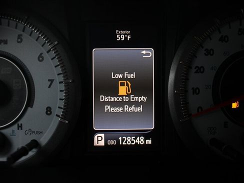 Used 2015 Toyota Sienna SE w/ SE Preferred Package FWD image 7