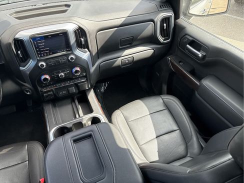 Used 2021 GMC Sierra 1500 SLT w/ SLT Premium Plus Package AWD/4WD image 17