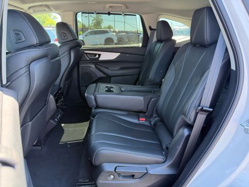 Used 2023 Acura MDX SH-AWD w/ Technology Package image 19