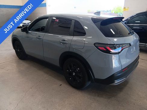 Used 2024 Honda HR-V Sport image 4