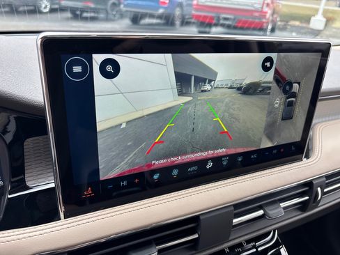 Certified 2023 Lincoln Corsair AWD w/ Equipment Group 101A image 20