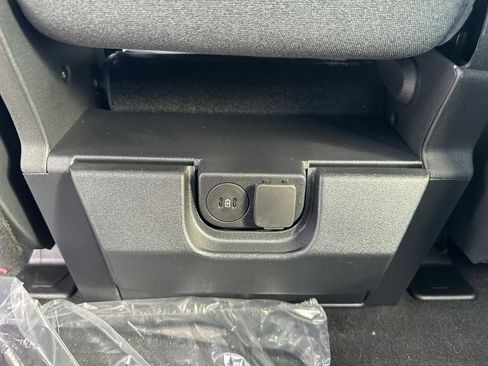 New 2026 Ford F350 XLT w/ XLT Premium Package AWD/4WD image 24