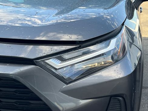 Used 2023 Toyota RAV4 XLE AWD/4WD image 11