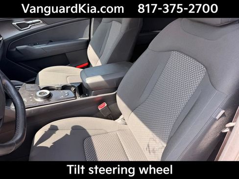 Certified 2026 Kia Sportage LX FWD image 13