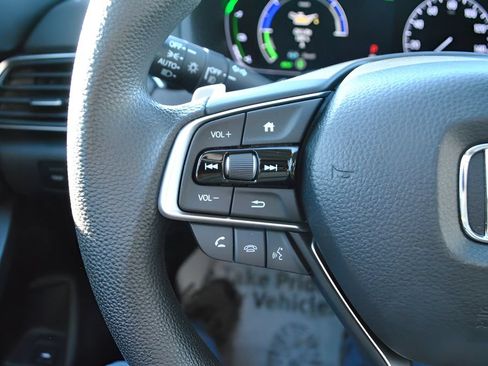 Certified 2018 Honda Accord EX image 18