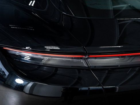 Used 2024 Porsche Taycan 4S w/ Premium Package image 22