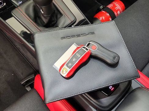 Used 2022 Porsche 911 GT3 RWD image 41