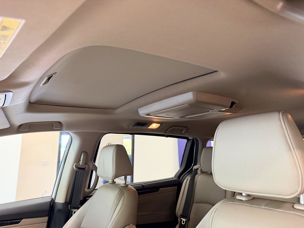 Used 2018 Honda Odyssey Elite image 18