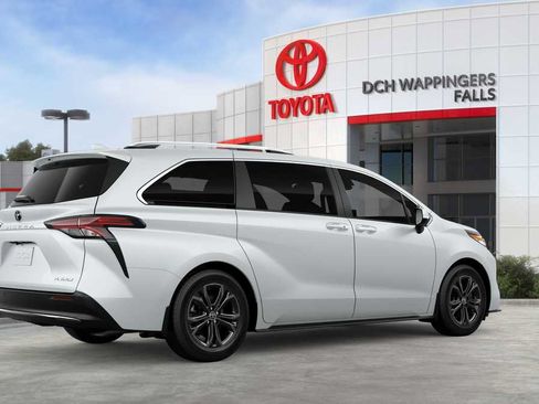 New 2026 Toyota Sienna Platinum AWD/4WD image 24