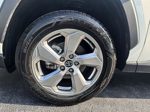 Certified 2020 Toyota RAV4 Limited AWD/4WD image 8