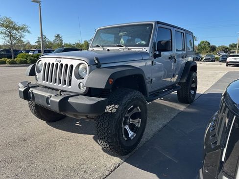 Used 2016 Jeep Wrangler Unlimited Sport w/ Connectivity Group image 3