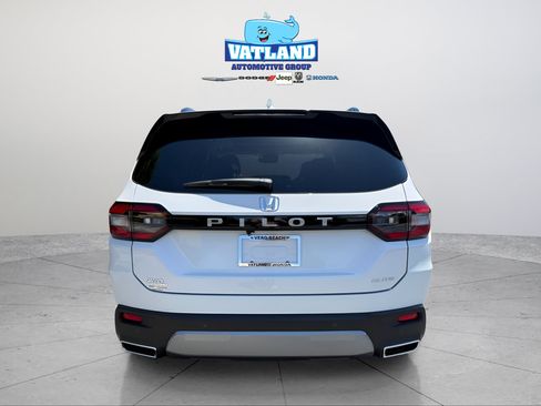 New 2026 Honda Pilot Elite image 4