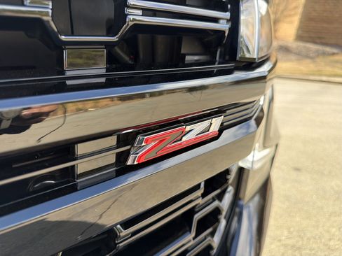 Used 2023 Chevrolet Tahoe Z71 w/ Luxury Package image 12