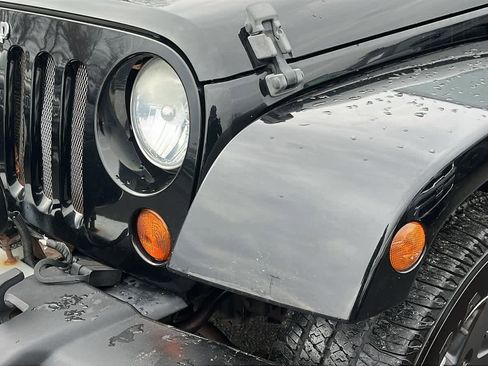 Used 2010 Jeep Wrangler Sahara w/ Dual Top Group image 7