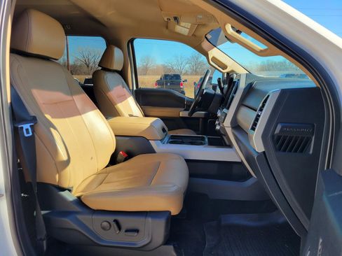 Used 2022 Ford F350 Lariat w/ Lariat Ultimate Package image 9