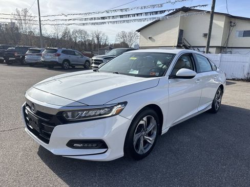 Used 2020 Honda Accord EX image 10