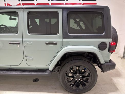 Used 2023 Jeep Wrangler Unlimited Sahara w/ Cold Weather Group image 7