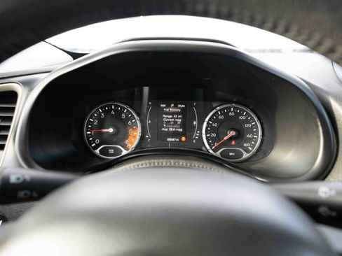 Used 2016 Jeep Renegade 75th Anniversary image 15