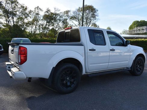 Used 2018 Nissan Frontier SV w/ Value Truck Package image 2