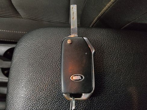 Used 2020 Kia Forte LXS FWD image 32