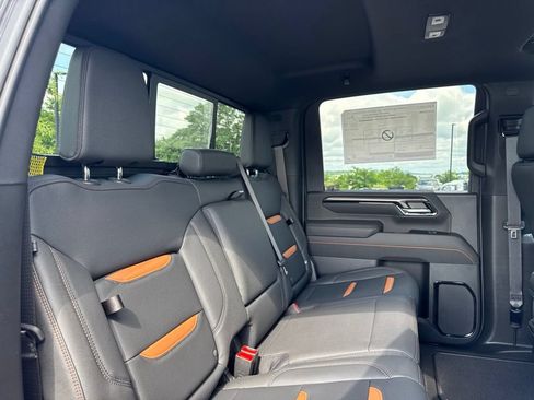 New 2026 GMC Sierra 2500 AT4 w/ AT4 Premium Plus Package AWD/4WD image 27