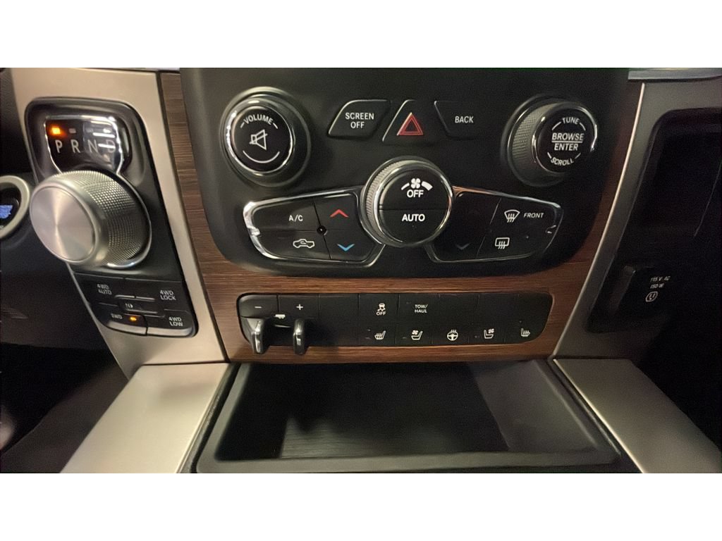 Used 2018 RAM 1500 Laramie w/ Convenience Group AWD/4WD image 14