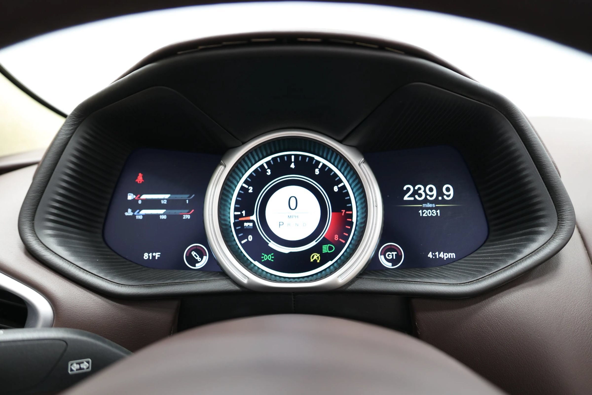 Used 2019 Aston Martin DB11 Volante RWD image 30
