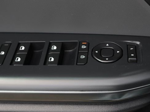 Used 2025 Kia K4 FWD image 17