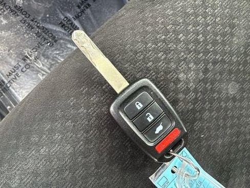 Used 2016 Honda CR-V LX image 27