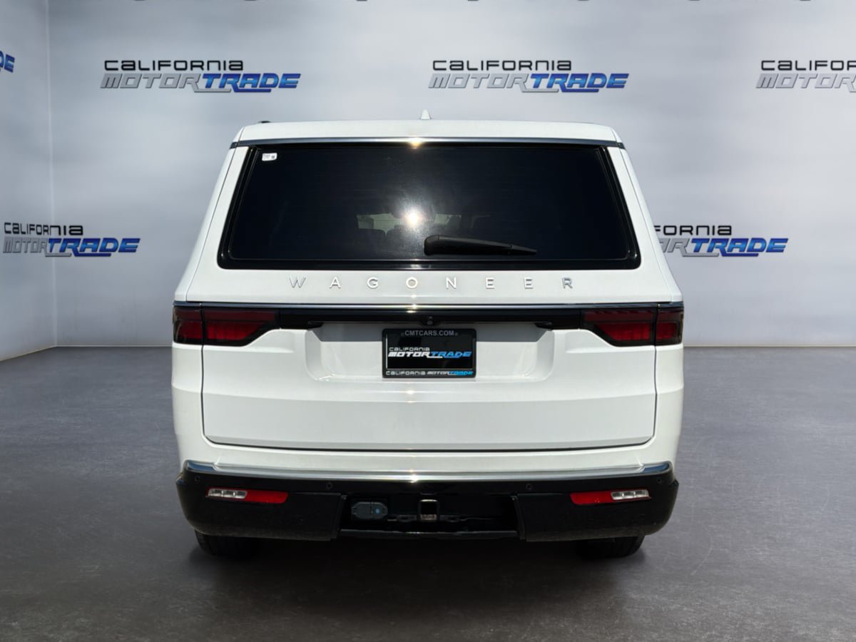 Used 2023 Jeep Wagoneer 2WD w/ Convenience Group I image 6