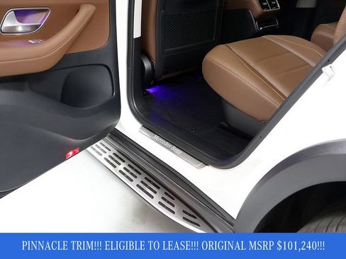 Certified 2026 Mercedes-Benz GLS 450 4MATIC image 32