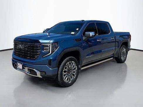 Used 2025 GMC Sierra 1500 Denali Ultimate image 3