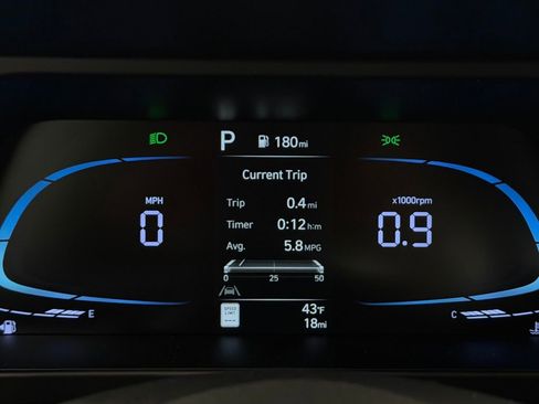 Certified 2026 Hyundai Elantra Sport image 17