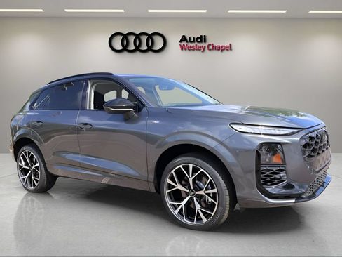 New 2026 Audi Q3 quattro 2.0T w/ 20" Wheel Package AWD/4WD image 7