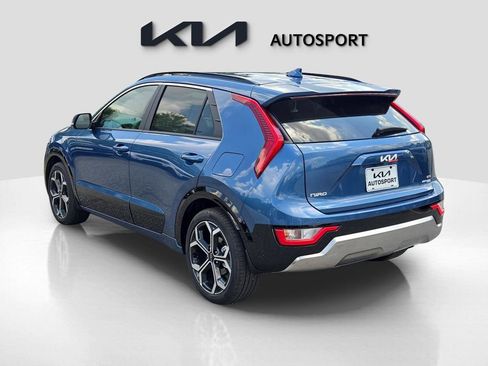 New 2025 Kia Niro EX Touring image 10