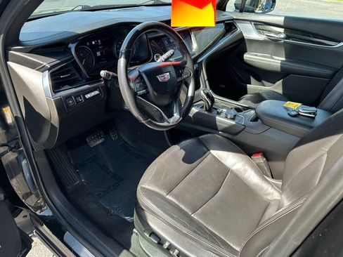 Used 2020 Cadillac XT6 Premium Luxury AWD/4WD image 12