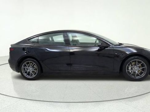 Used 2022 Tesla Model 3 RWD image 1