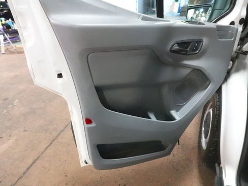 Used 2018 Ford Transit 250 130 Low Roof image 15