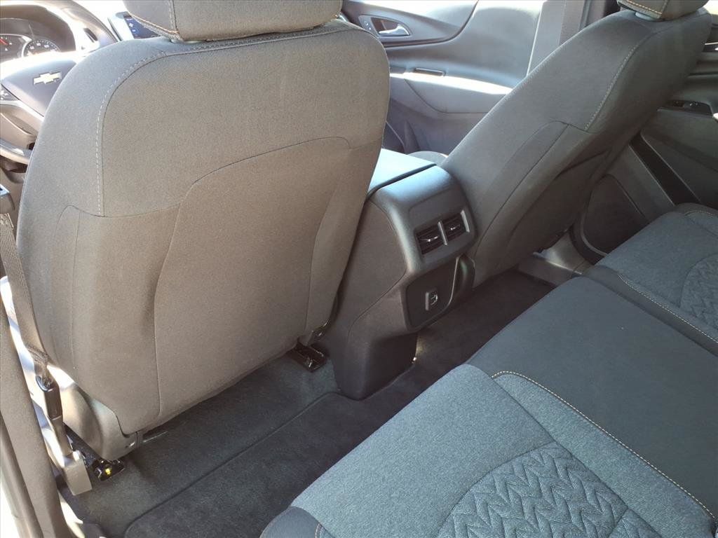 Used 2023 Chevrolet Equinox LT AWD/4WD image 15