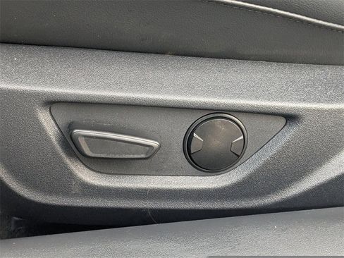 Used 2024 Ford Mustang GT Premium image 18