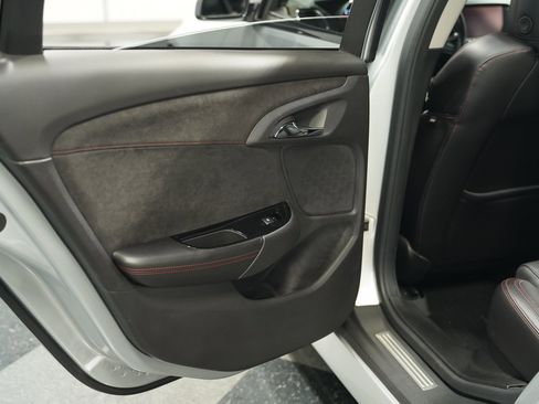 Used 2014 Chevrolet SS image 37