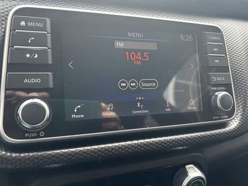 Used 2020 Nissan Kicks SV image 17