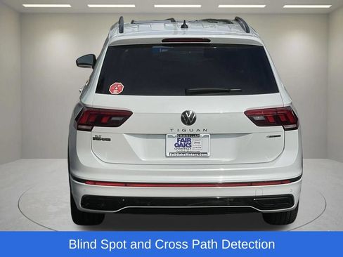 Used 2024 Volkswagen Tiguan SE R-Line AWD/4WD image 7