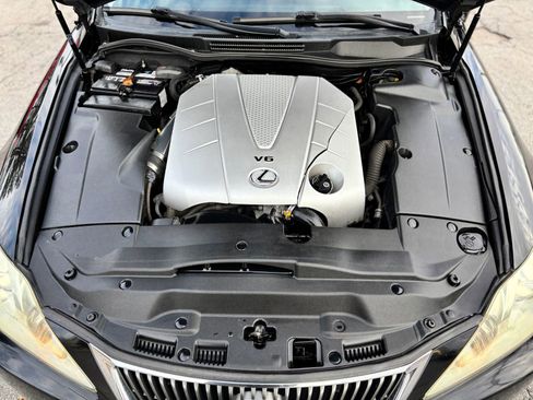Used 2009 Lexus IS 350 image 9